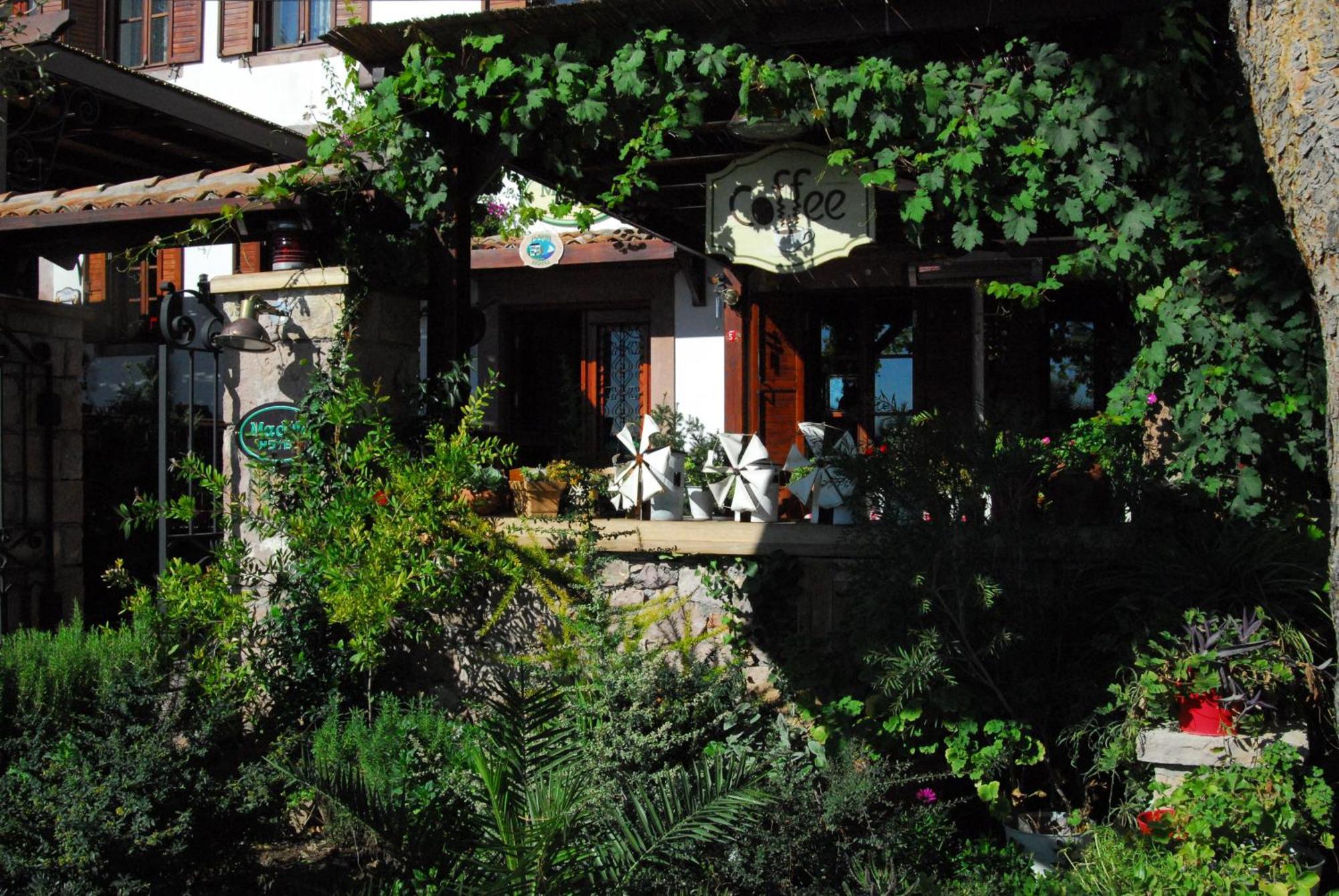 Aliye Hanim Hotel Ayvalı Exterior foto